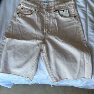 Zara Cream Women's Shorts